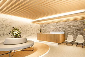 ブランディングに直結するエントランス刷新